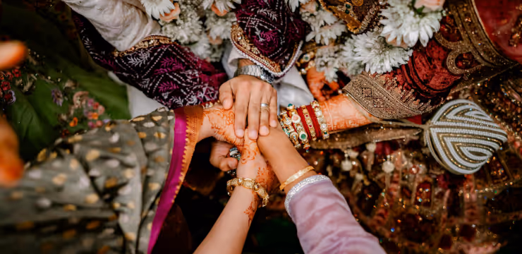 Bangkok vs. Phuket vs. Hua Hin : Choosing the Best Location for Your Wedding Film